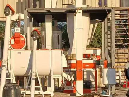 SZLH320 Animal Feed Pellet Production Line Machines in Senegal 