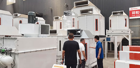 Customers visits our factory for feed making machines