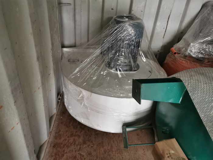 75kw animal feed crusher system for Turkey customers