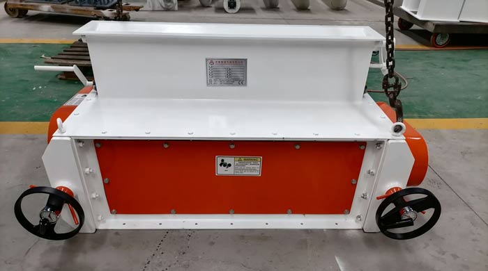 SSLG15x80 Chicken feed crumble machine