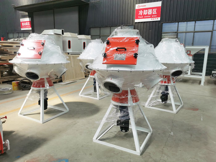 55kw feed crusher, 4 sets of rotary distributor, bucket elevator packing and shipping to Chile