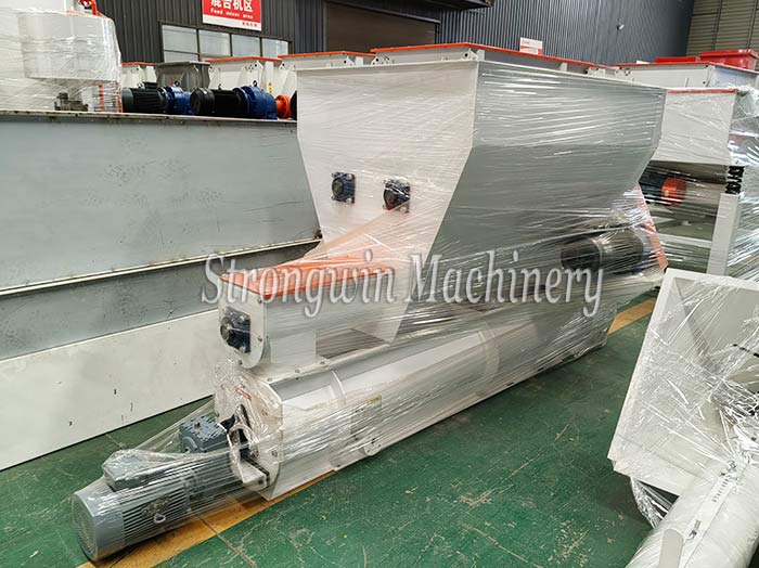 SZLH350 animal feed pellet plant machine packing and shipping